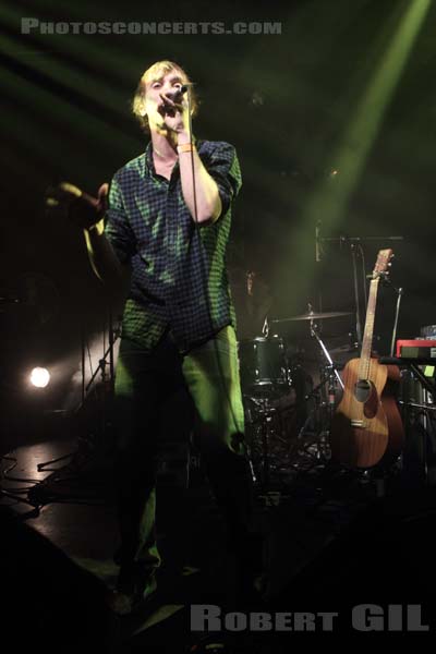 BEN MAZUE - 2011-12-14 - PARIS - La Fleche d'Or - 